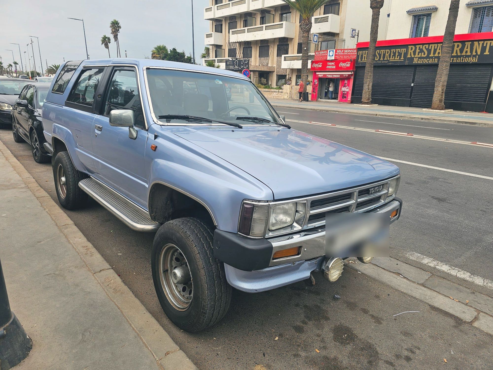Sur le boulevard — photo publiée par l’agence, août 2026