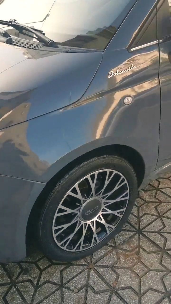 Fiat 500 bleue, extrait de la vidéo de l’agence